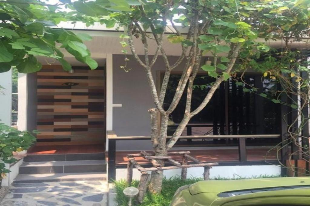 โอโย 271 เดอะ รีสอร์ต ร่มเกล้า Hotel กรุงเทพมหานคร ภายนอก รูปภาพ
