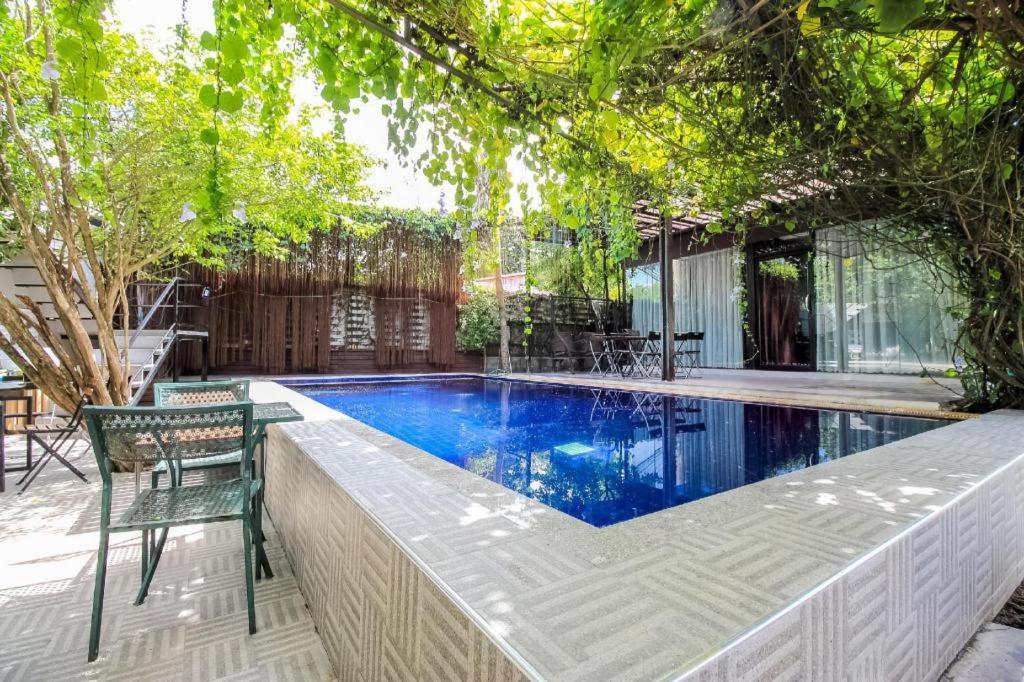 โอโย 271 เดอะ รีสอร์ต ร่มเกล้า Hotel กรุงเทพมหานคร ภายนอก รูปภาพ