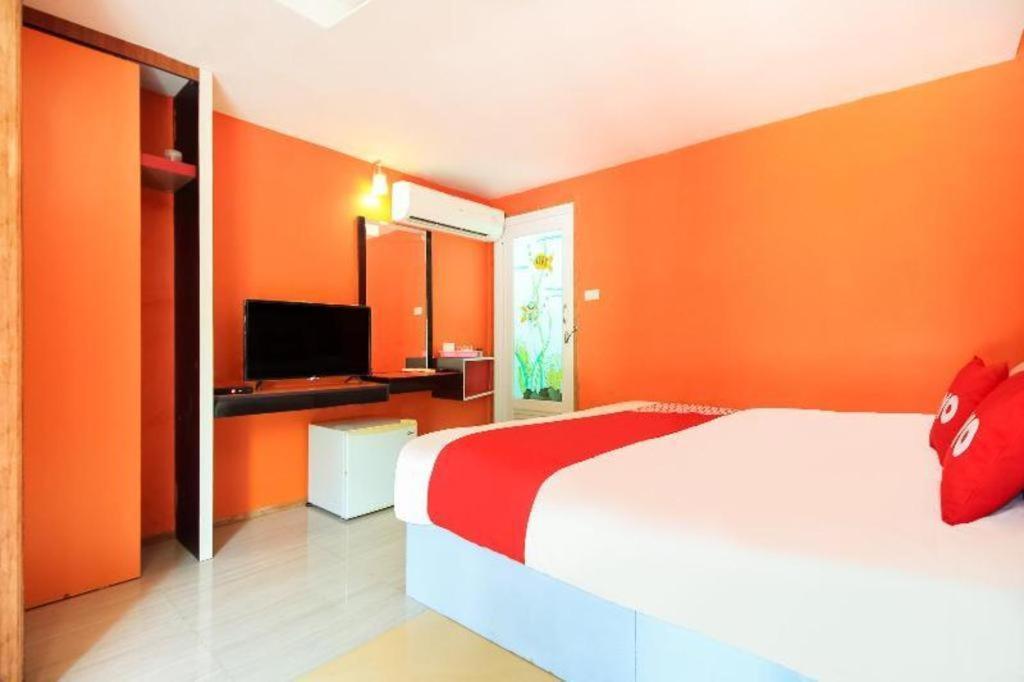 โอโย 271 เดอะ รีสอร์ต ร่มเกล้า Hotel กรุงเทพมหานคร ภายนอก รูปภาพ