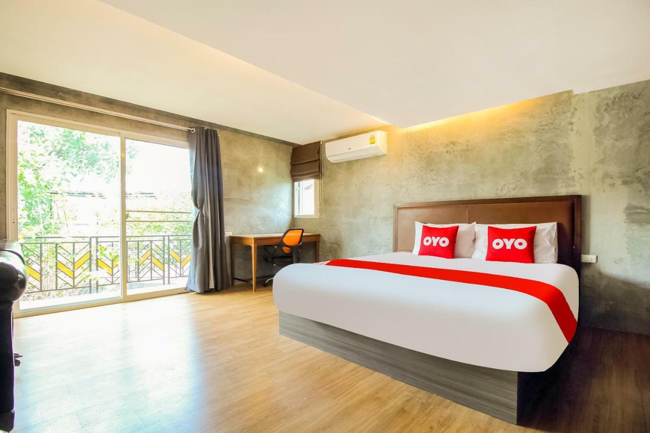 โอโย 271 เดอะ รีสอร์ต ร่มเกล้า Hotel กรุงเทพมหานคร ภายนอก รูปภาพ
